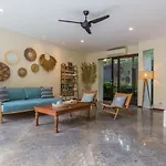 Ajiorqo Villa