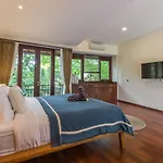 Ajiorqo Villa