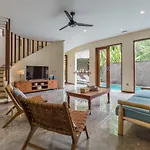 Ajiorqo Villa